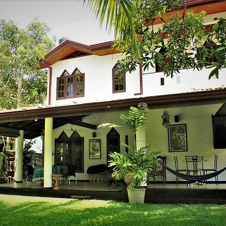 Bounty Villa Unawatuna Exterior photo