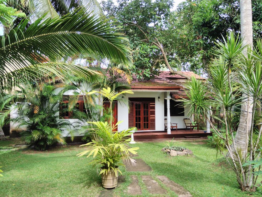 Bounty Villa Unawatuna Exterior photo